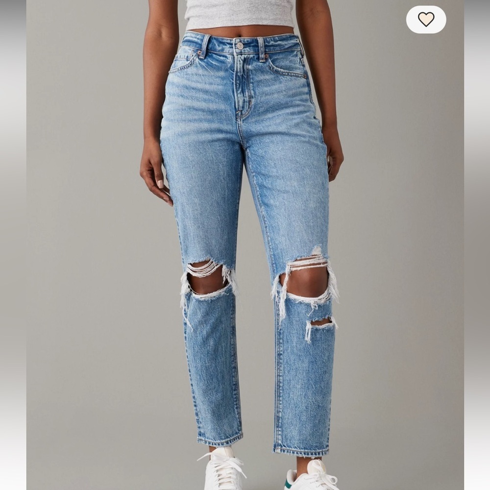 American Eagle Destroyed Knee Mom Jeans Strigid 4 Short